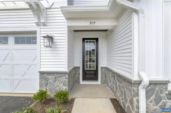 Waynesboro, VA 22980,73 SUNBIRD LN