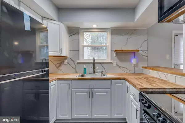 Sicklerville, NJ 08081,555 W LOCH LOMOND DR