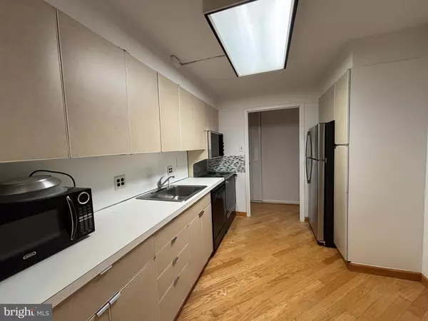 Wynnewood, PA 19096,1001 CITY AVE #E-223