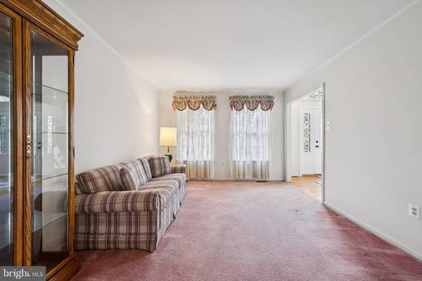 Southampton, NJ 08088,32 CONSTITUTION DR