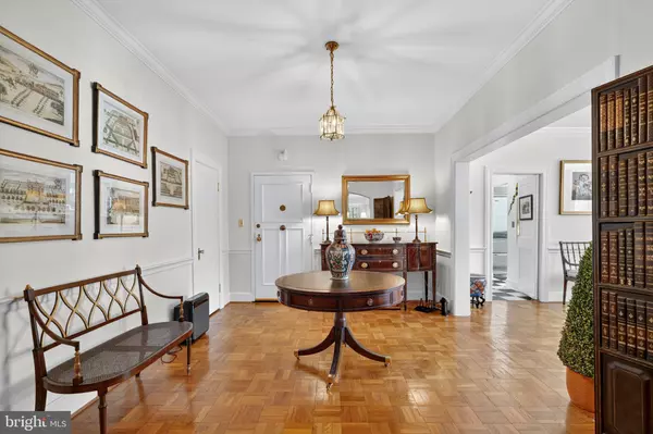 Washington, DC 20016,4000 CATHEDRAL AVE NW #017B