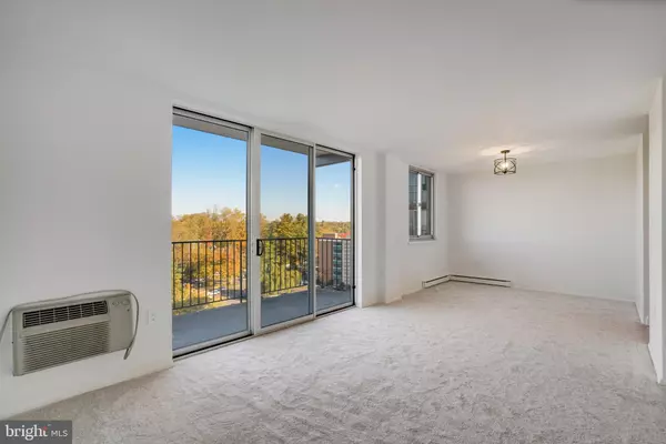 Falls Church, VA 22041,3245 RIO DR #901