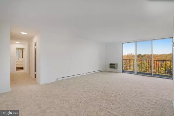 Falls Church, VA 22041,3245 RIO DR #901