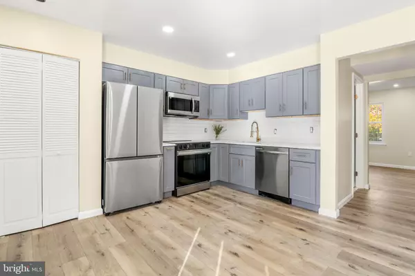 Laurel, MD 20707,926 WEST ST