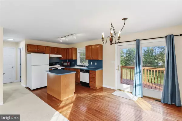 Elverson, PA 19520,52 W MAIN ST