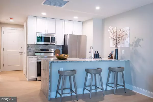 Philadelphia, PA 19103,2301-61 JOHN F KENNEDY BLVD #212