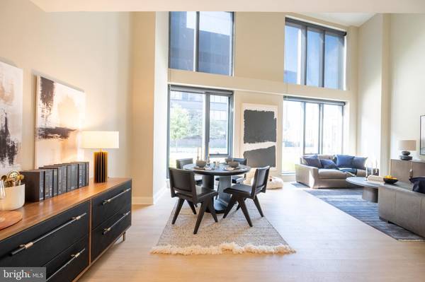 Philadelphia, PA 19103,2301-61 JOHN F KENNEDY BLVD #213