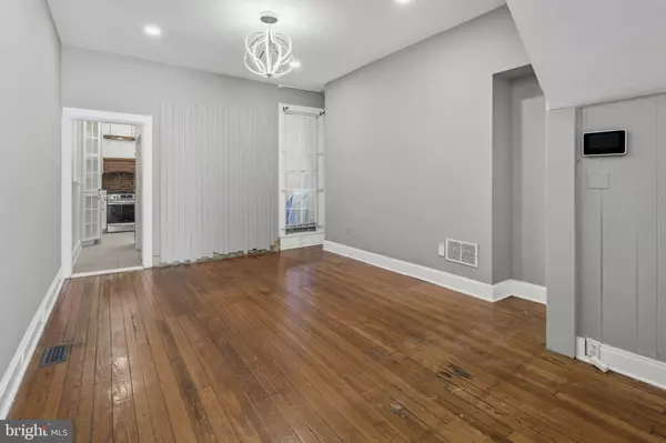 Baltimore, MD 21201,220 W READ ST