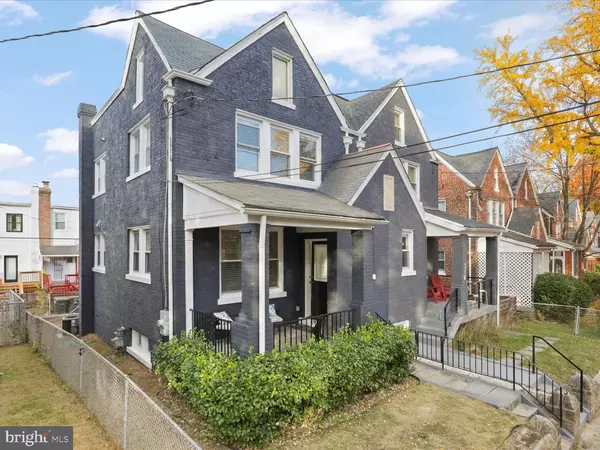 Washington, DC 20011,521 QUINTANA PL NW