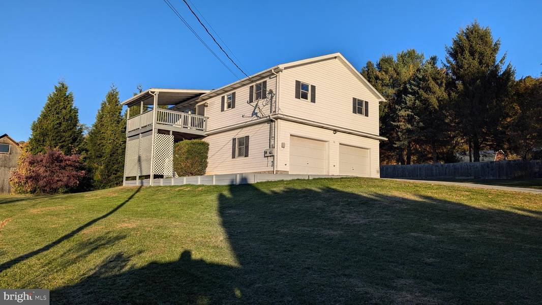 516 N SPRUCE ALY, Aaronsburg, PA 16820