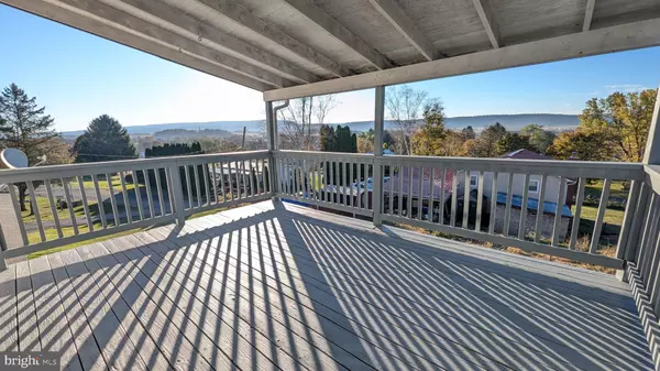 Aaronsburg, PA 16820,516 N SPRUCE ALY