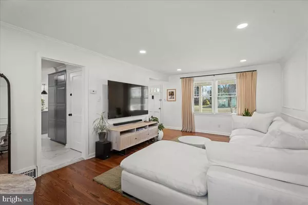 Haddonfield, NJ 08033,310 BRIARWOOD AVE