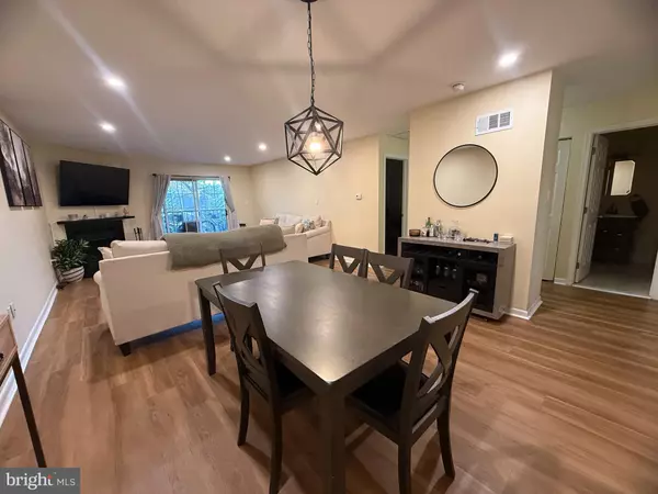 Chesterbrook, PA 19087,180 VALLEY STREAM CIRCLE