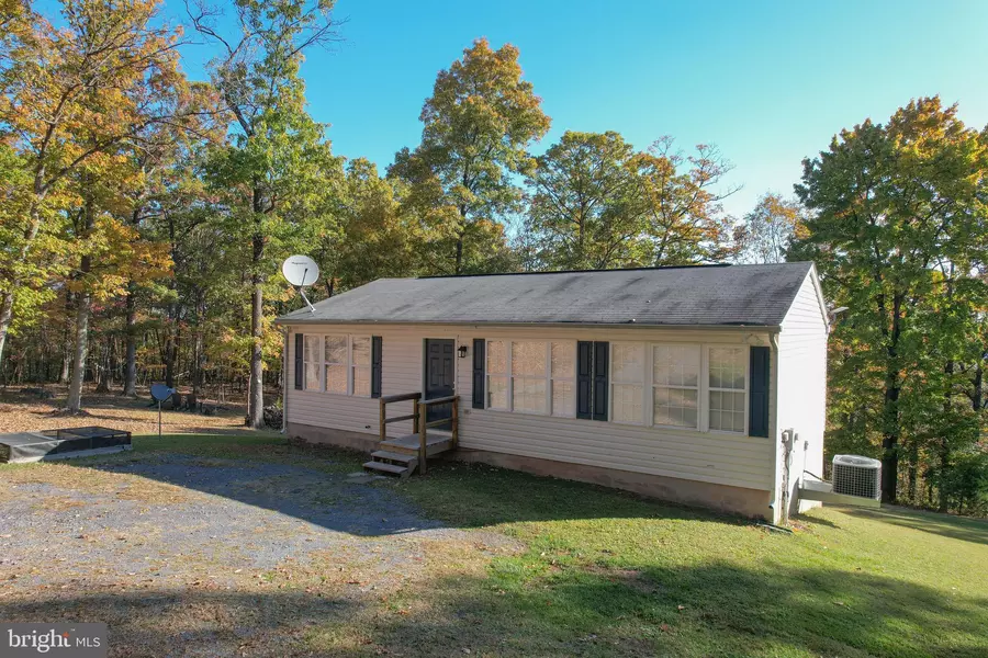 757 PEE WEE LN, Hedgesville, WV 25427