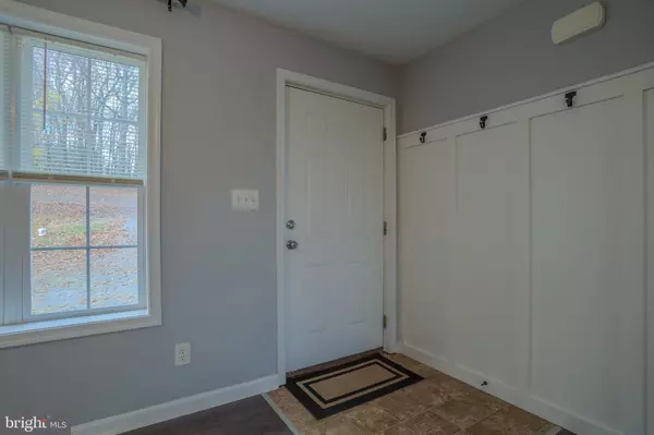 Hedgesville, WV 25427,757 PEE WEE LN