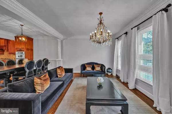 Rockville, MD 20850,9957 FOXBOROUGH CIR