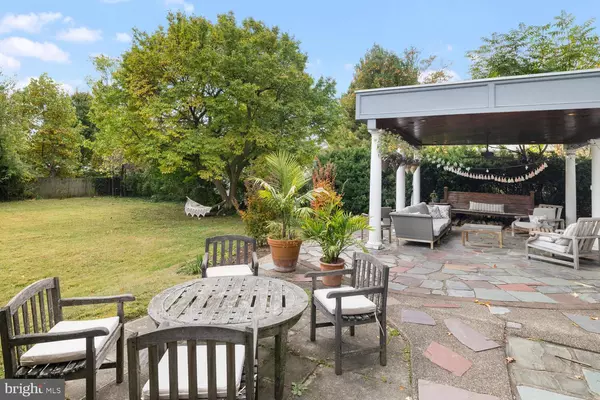 Philadelphia, PA 19119,1012 W CLIVEDEN ST