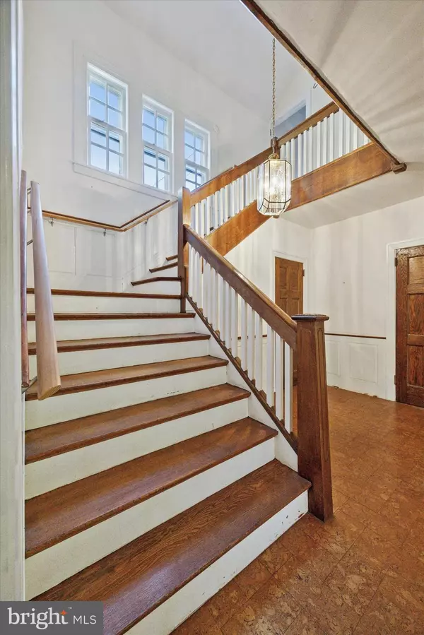 Bala Cynwyd, PA 19004,203 CONSHOHOCKEN STATE RD