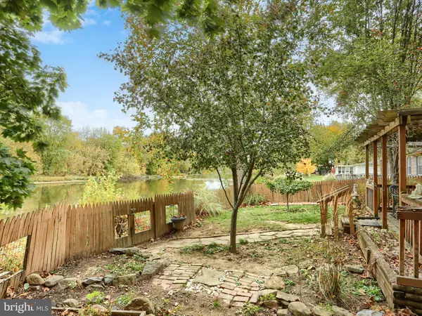 Mechanicsburg, PA 17050,5681 CREEKVIEW RD