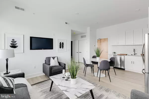 Philadelphia, PA 19146,2201 WASHINGTON AVE #UNIT 210