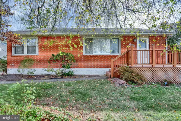 231 DENISON DR, Dauphin, PA 17018