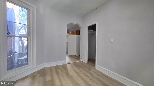 Philadelphia, PA 19120,431 W WELLENS AVE