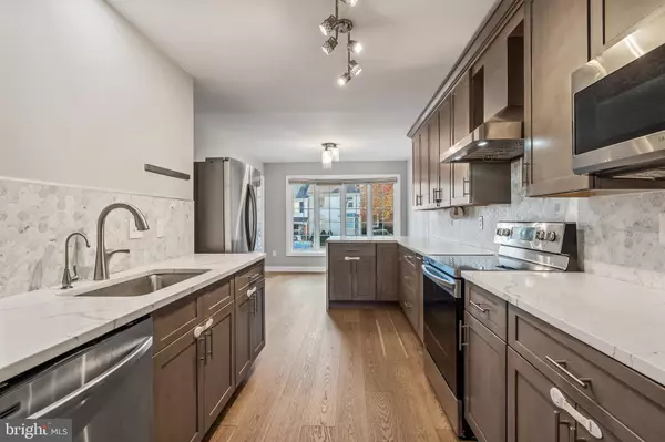 Falls Church, VA 22043,6620 ROSECROFT PL