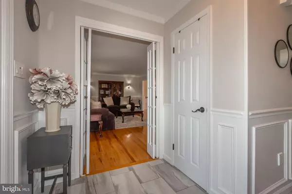 Milltown, NJ 08850,6 MARY CT