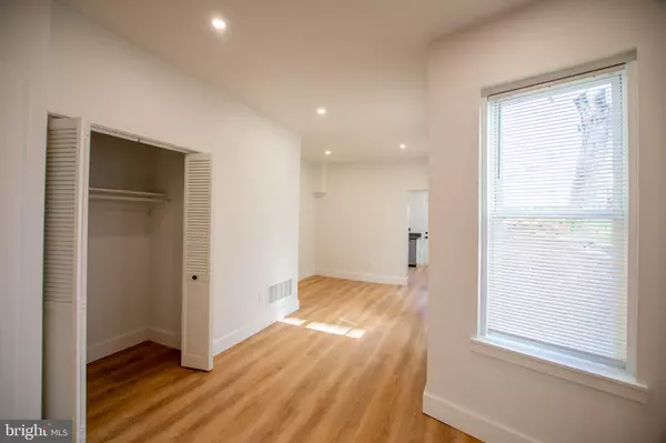 Philadelphia, PA 19145,1644 POINT BREEZE AVE