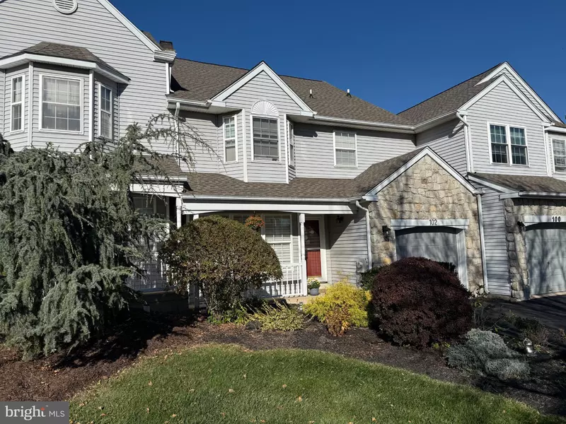 102 STEEPLECHASE DR, North Wales, PA 19454