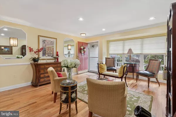 North Wales, PA 19454,102 STEEPLECHASE DR