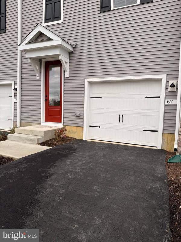 Berlin, NJ 08009,67 BASSWOOD ST