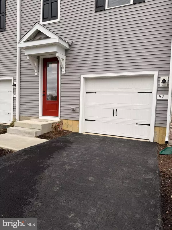 Berlin, NJ 08009,67 BASSWOOD ST