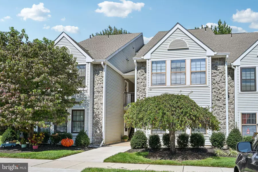 44 BRIDGEWATER DR, Marlton, NJ 08053