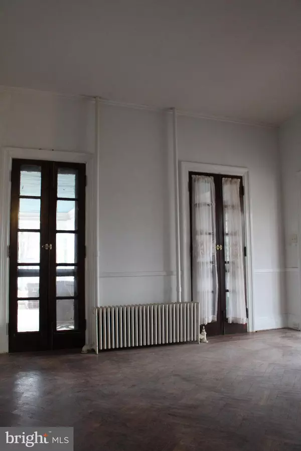 York, PA 17404,433 LINDEN AVE #1