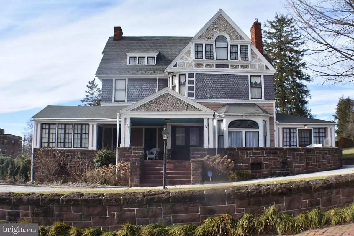 York, PA 17404,433 LINDEN AVE #1