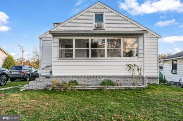 Harrisburg, PA 17112,5527 LOCUST ST