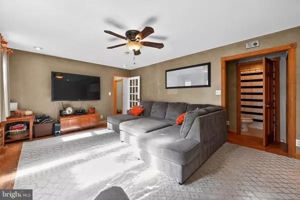 Mantua, NJ 08051,244 SHADOW PL