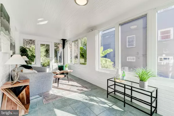 Arlington, VA 22204,4841 1ST ST S