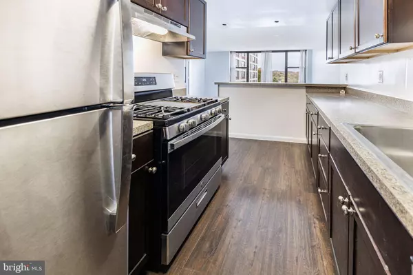 Alexandria, VA 22304,4600 DUKE ST #622