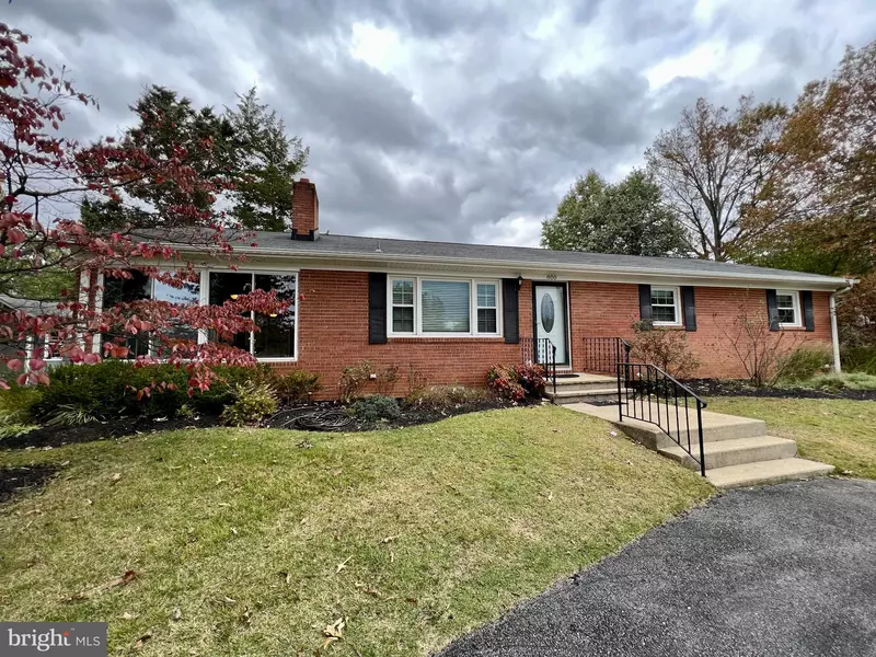 800 SEVERN DR, La Plata, MD 20646