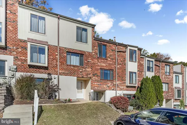 7504 HILLTOP DR #202, Brookhaven, PA 19015