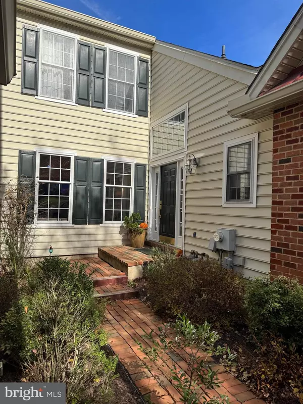 Phoenixville, PA 19460,9 FENWYCK CIR