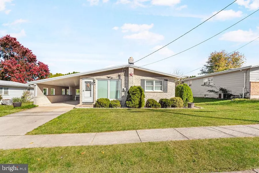 39 BIESECKER RD, York, PA 17408