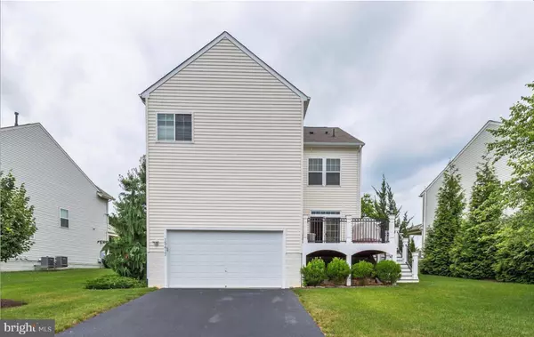 Woodbridge, VA 22193,15417 PAPILLON PL