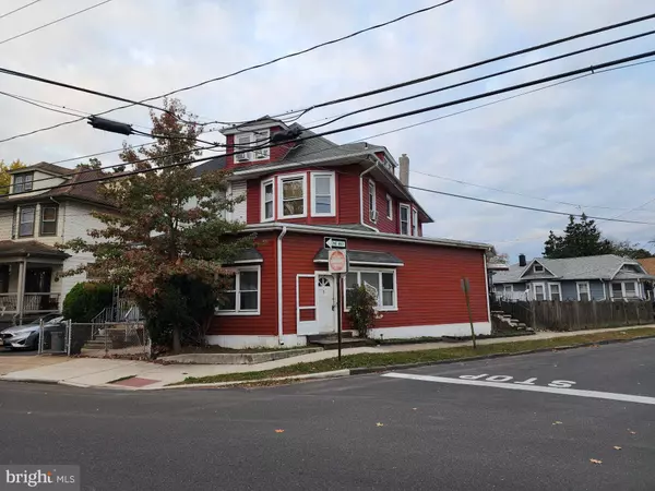 17 N BROWN ST, Gloucester City, NJ 08030