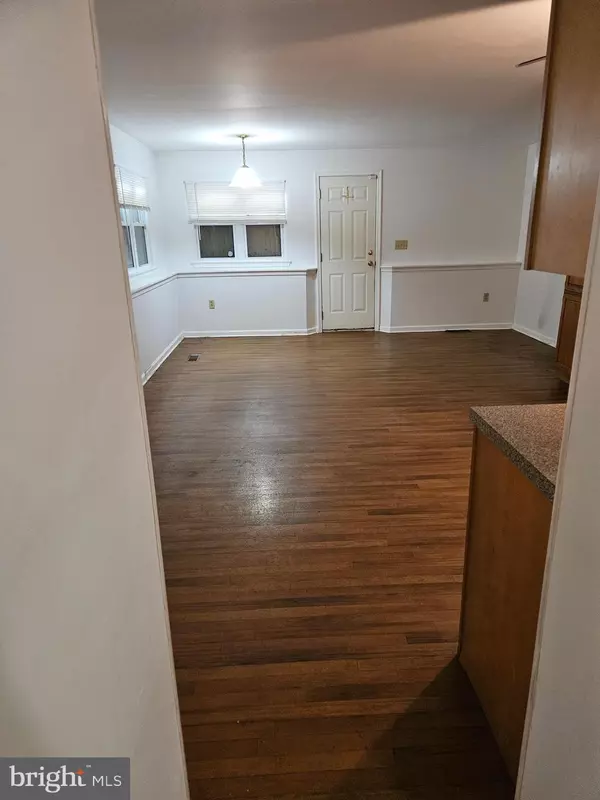 Wilmington, DE 19801,823 W 7TH ST