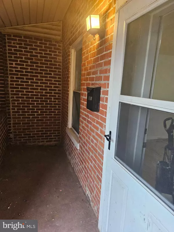 Wilmington, DE 19801,823 W 7TH ST