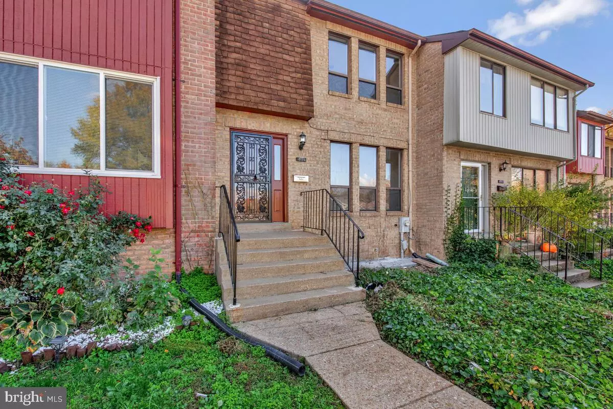 Lanham, MD 20706,8739 BRAE BROOKE DR