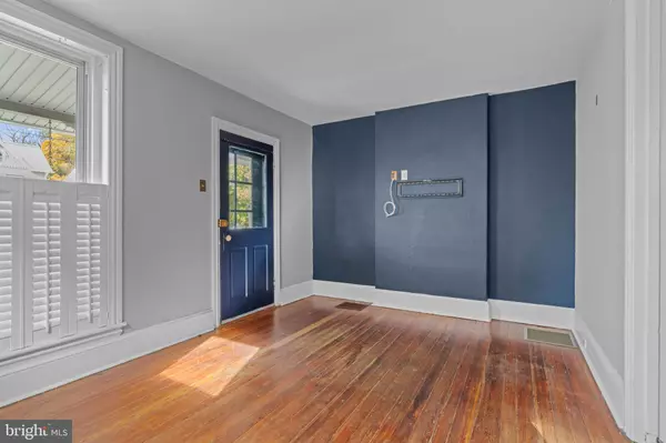 Newtown, PA 18940,349 S LINCOLN AVE